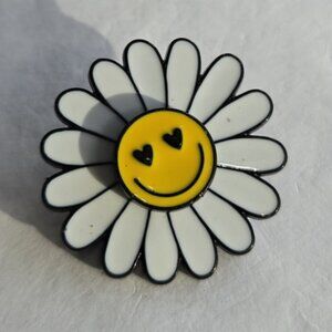 Happy Daisy Lapel Pin Cottagecore Enamel Pinback Statement Fashion Costume Mod
